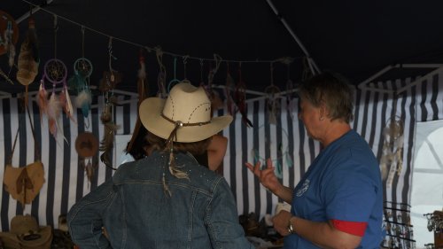 P1001070