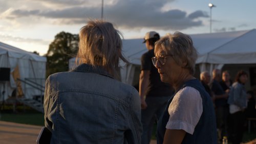 P1001075