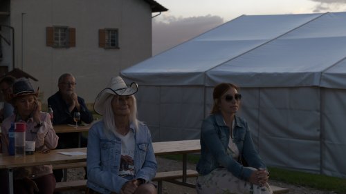P1001104