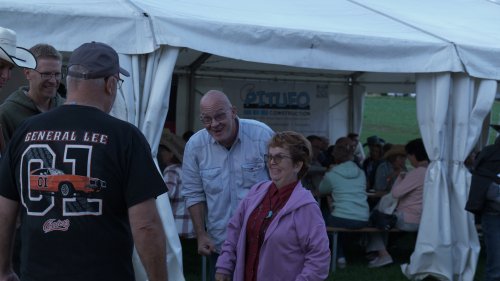 P1001136