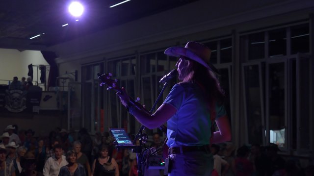 P1001691