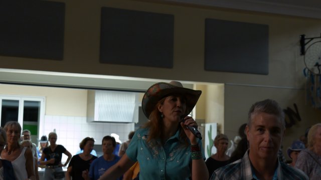 P1001838