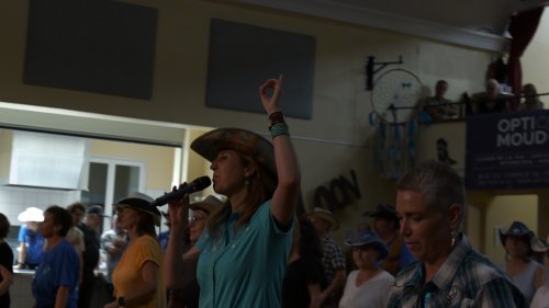 P1001840